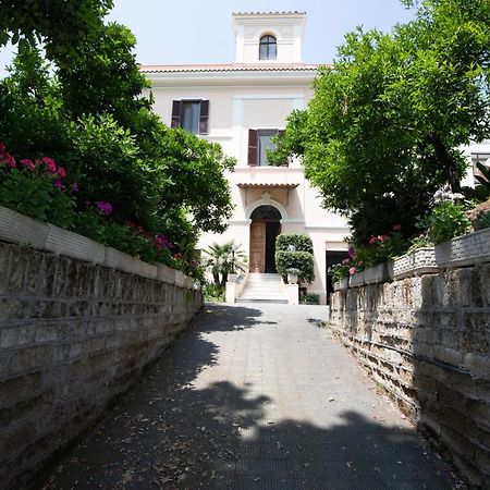 Domus Cordara - Splendido Appartamento Nel Verde Roma Eksteriør bilde